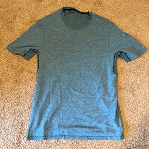 Blue lululemon tshirt Sz Medium